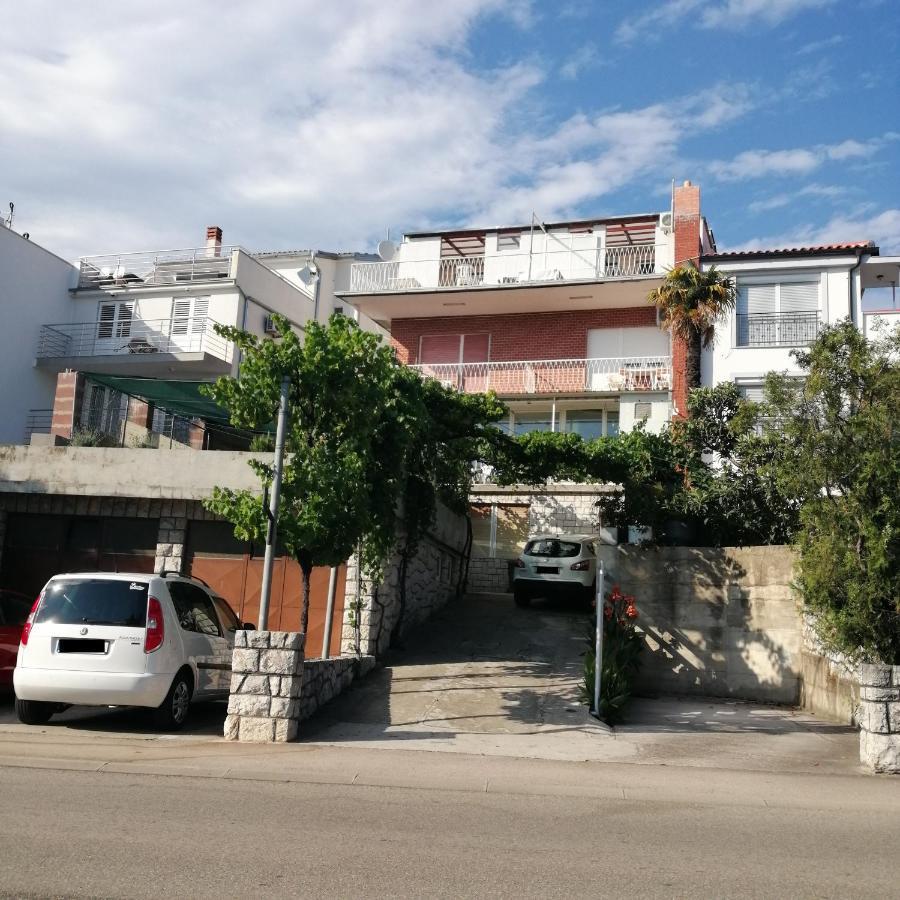Apartmani Marijan Crikvenica Eksteriør bilde