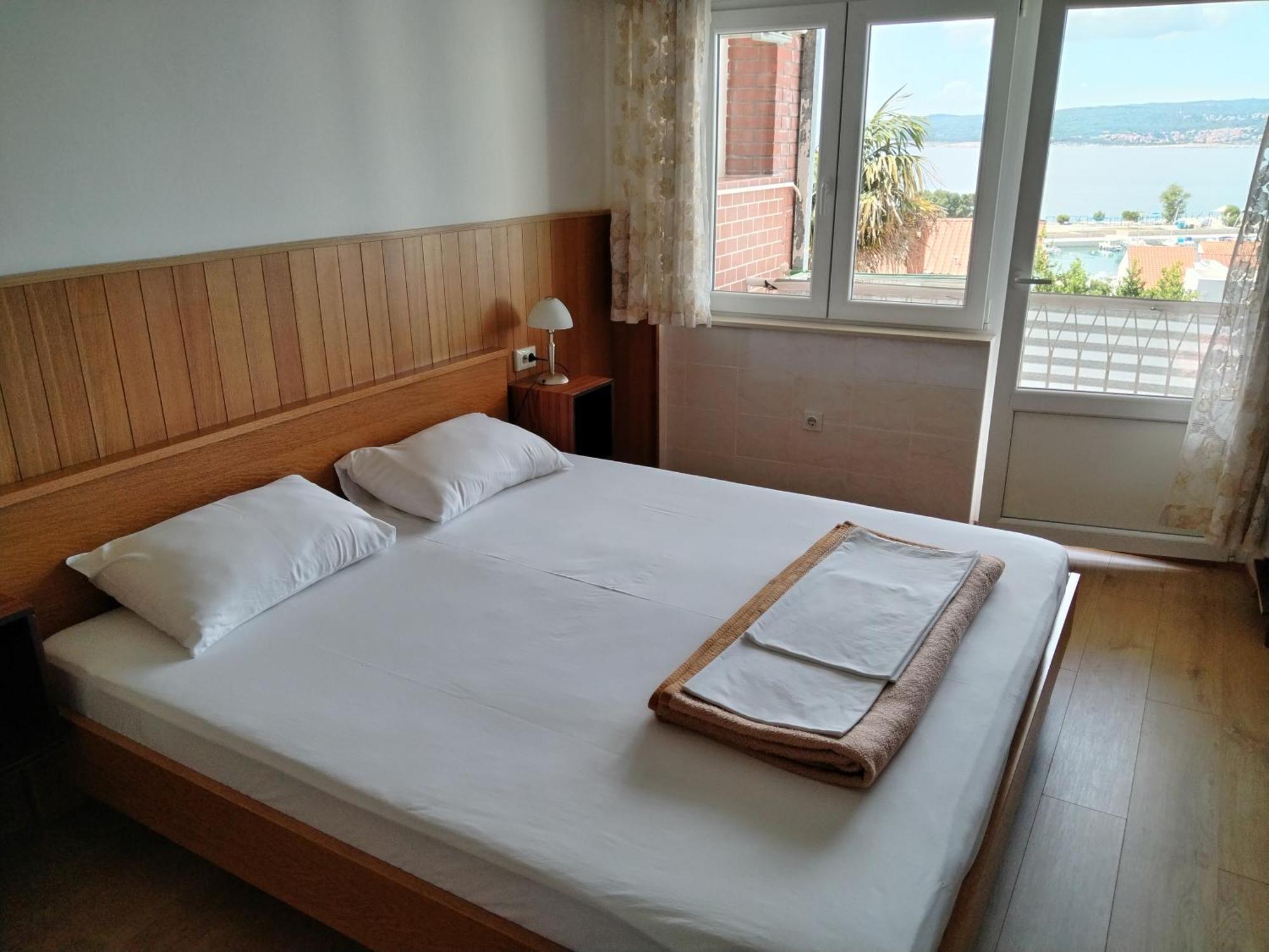 Apartmani Marijan Crikvenica Eksteriør bilde
